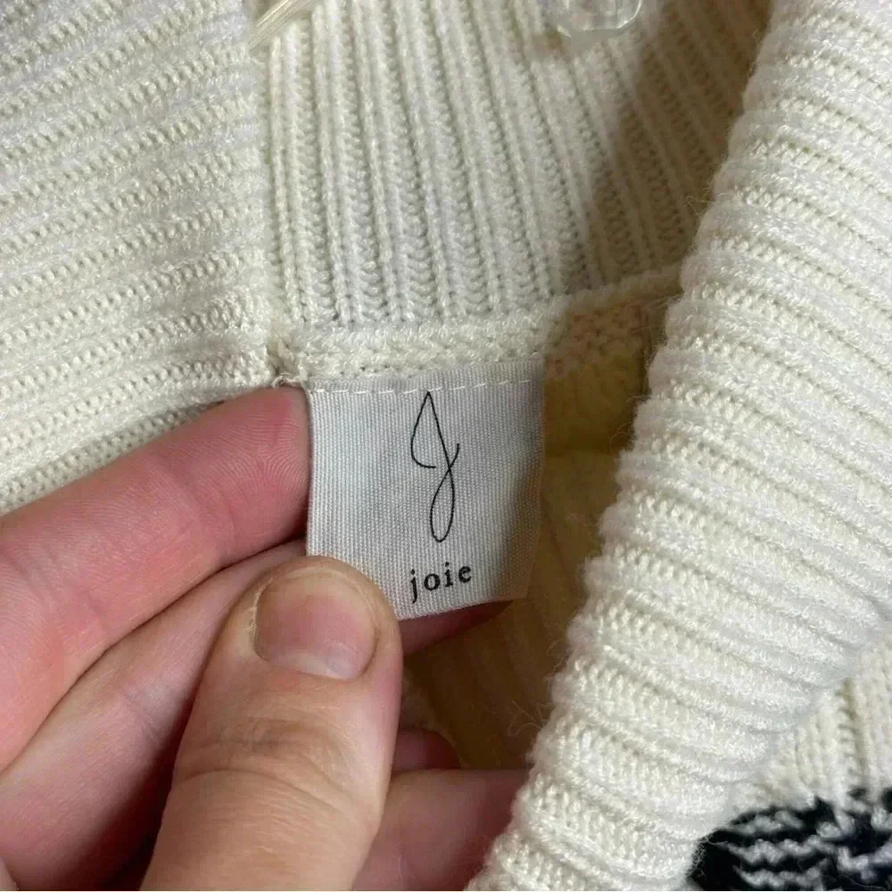 Joie Women’s Cream/Black Striped Turtleneck Sweater Women’s size XS